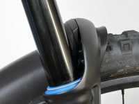 ohlins_rxf38m2_mini_mudguard_arch_fitting.jpg