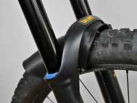 ohlins_rxf38m2_mini_mudguard_right_front_view.jpg