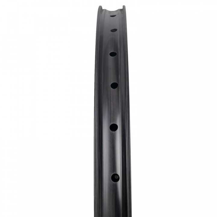 beast-components-hy35-275-inch-carbon-e-mtb-rim-ud-black2-1057711.jpg