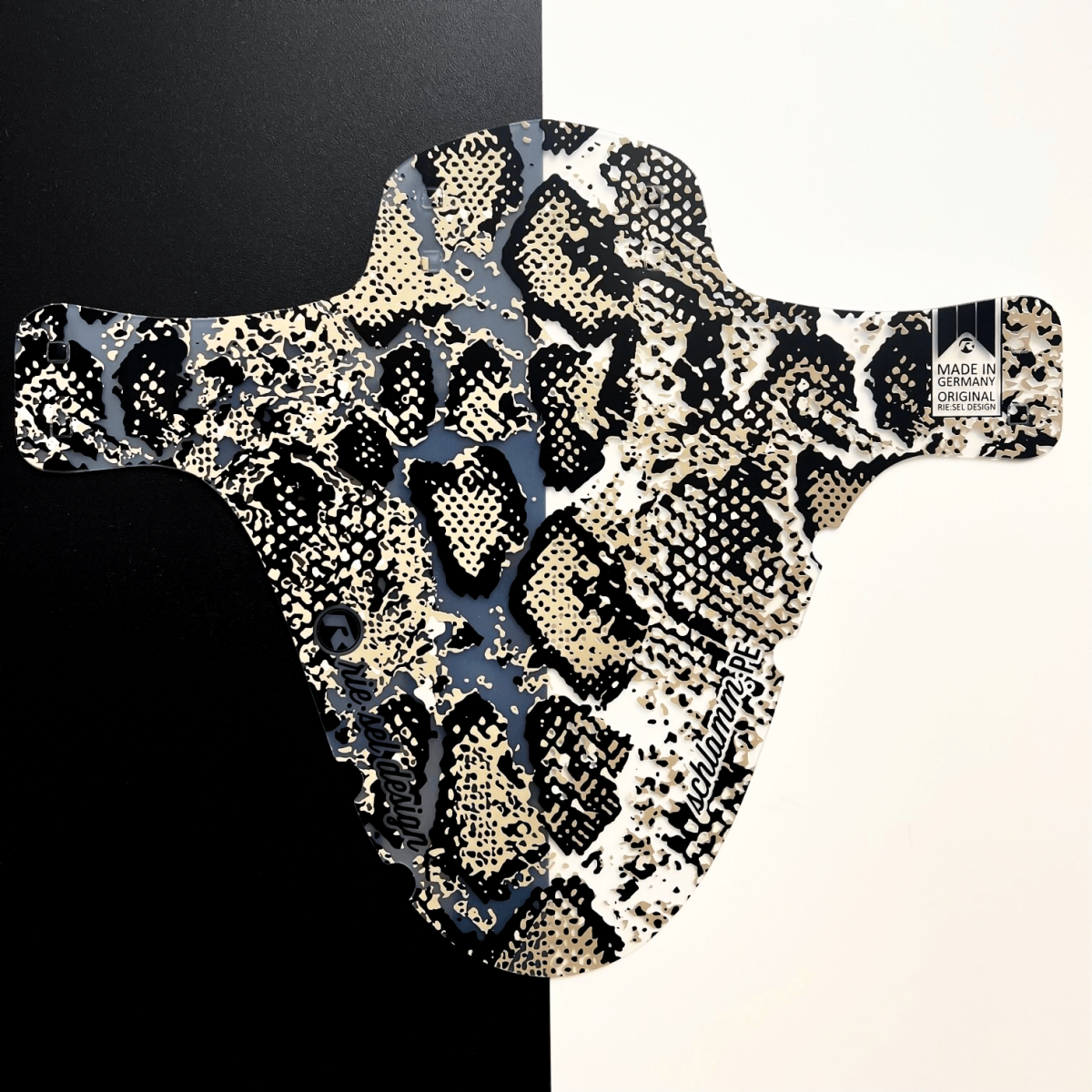 Webshop_SchlammPE_Snake_2023_visu-transparenz.png