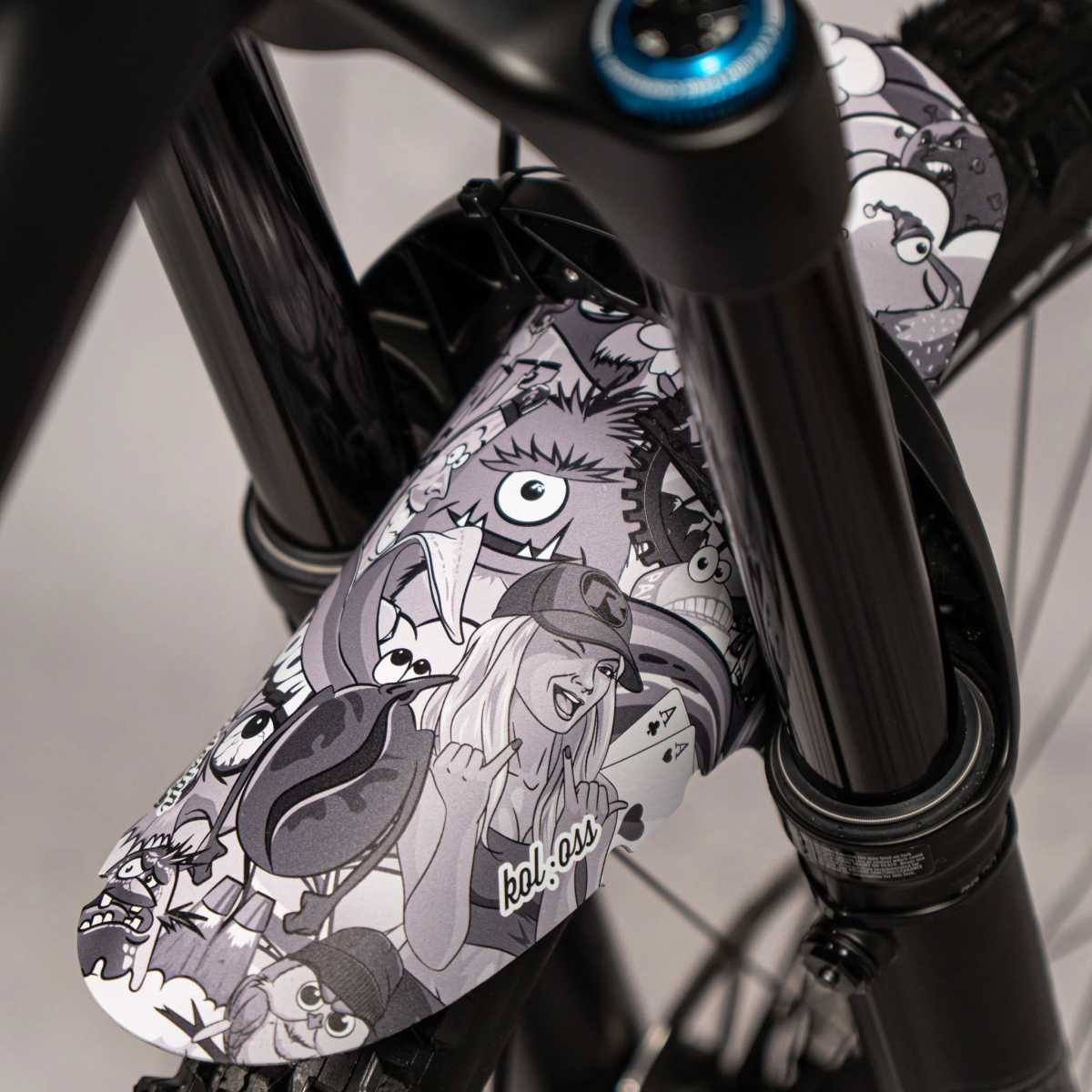 FE-K044-KolOss-Stickerbomb-Eyecatcher-UB.jpg