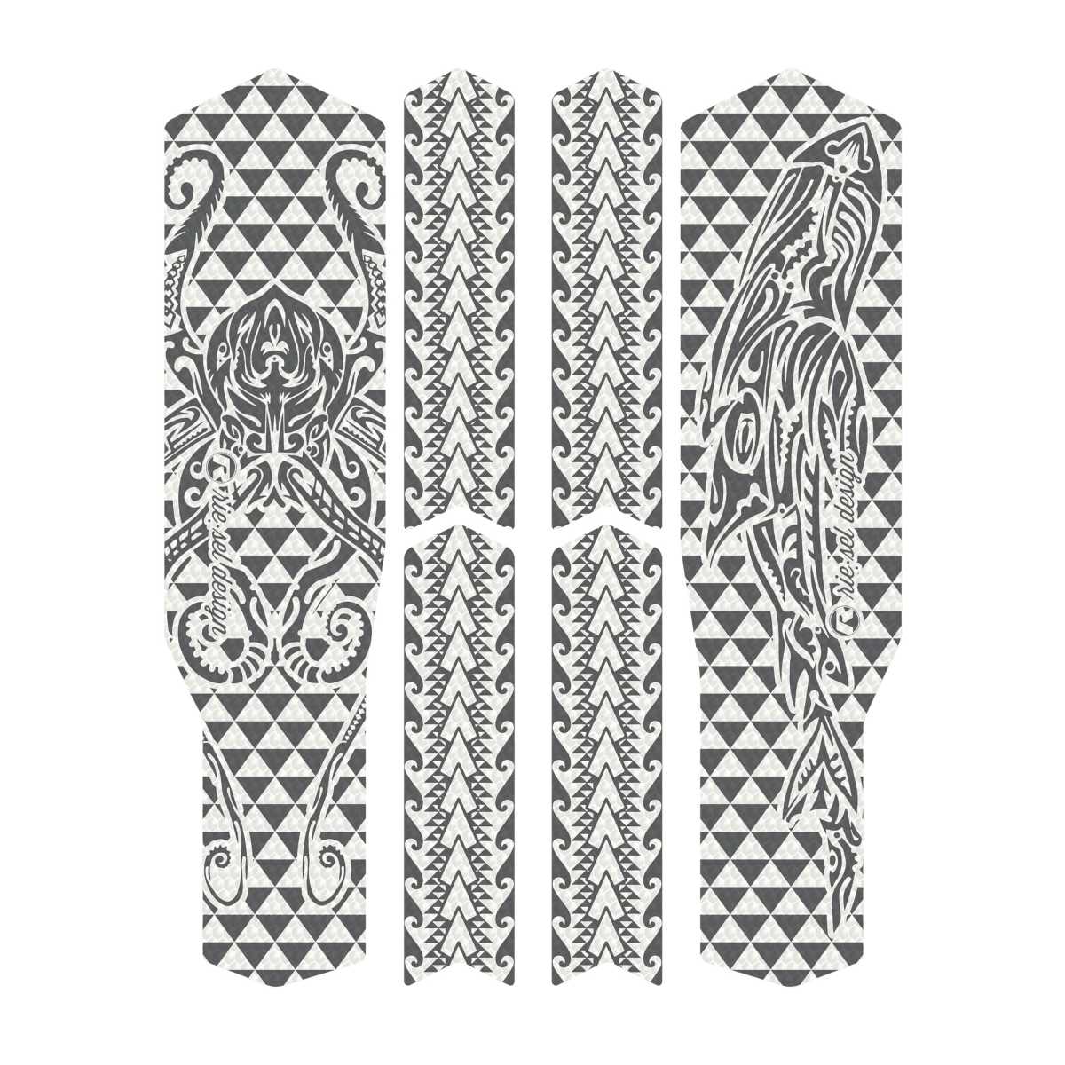 Webshop_ChainTape_Maori_GreyAlternate_2022.jpg