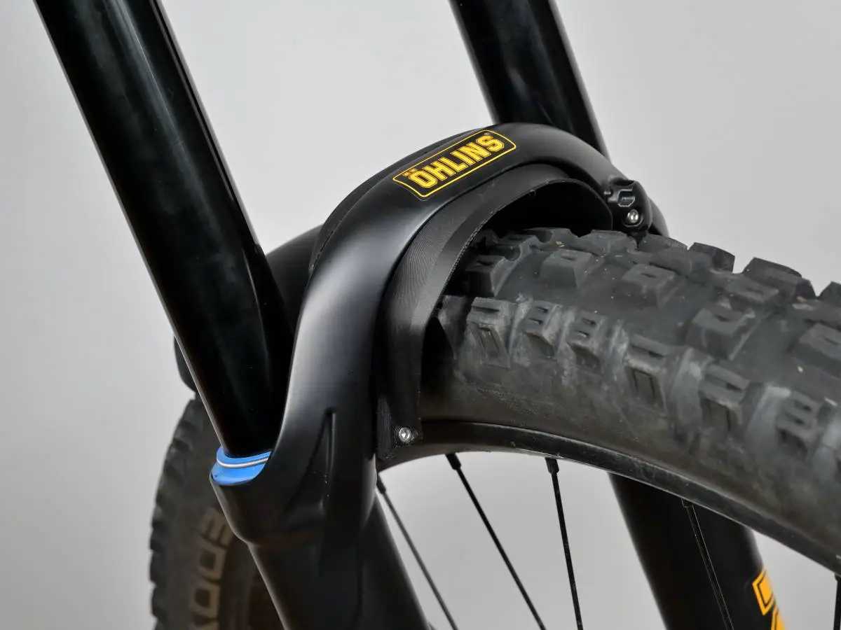 rxf36m2_mini_mudguard_front_view.jpg