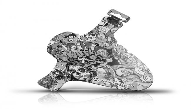 Błotnik RIESEL schlamm:PE stickerbomb ultra black